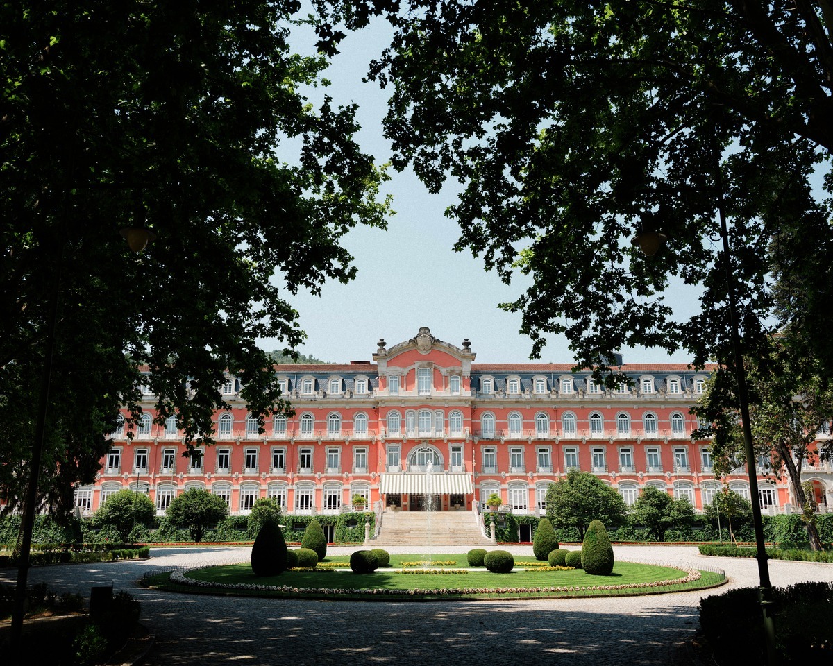 Um Casamento Intemporal no Vidago Palace: A História de Claúdia & Ricardo
